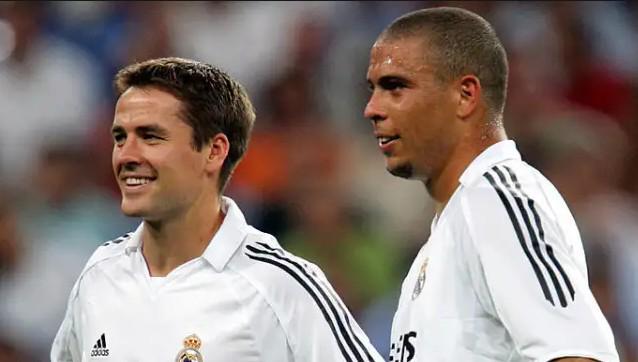 轻球员更多 轻球员更多